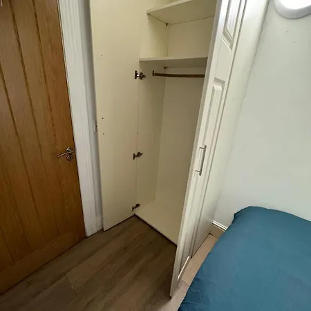 Гостевой дом Cosy Double In City Center - 2 Дублин