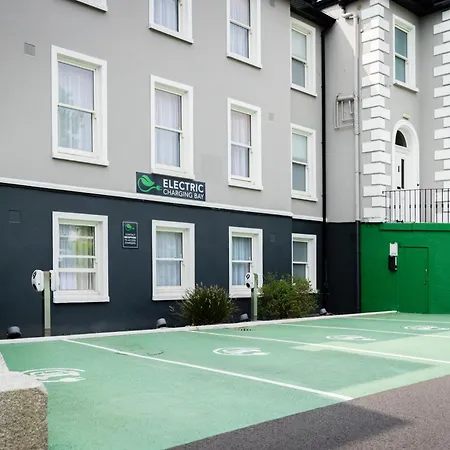 Sandymount 4*
