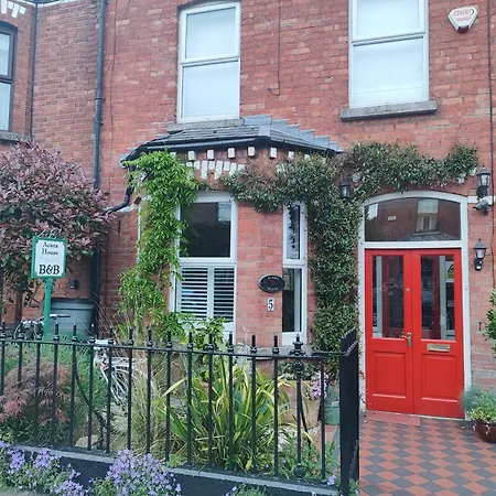 Acara House B&B Bed & Breakfast