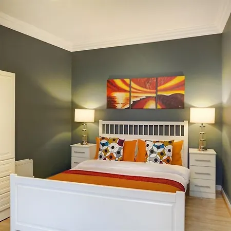Avoca House 3*