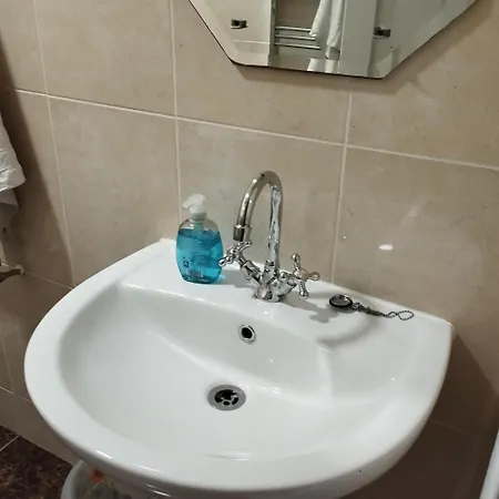 Tony Guest house Dublin