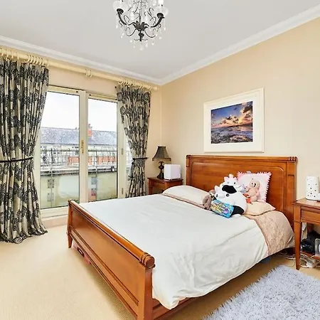 Castleknock Phoenix Park Holiday home Dublin