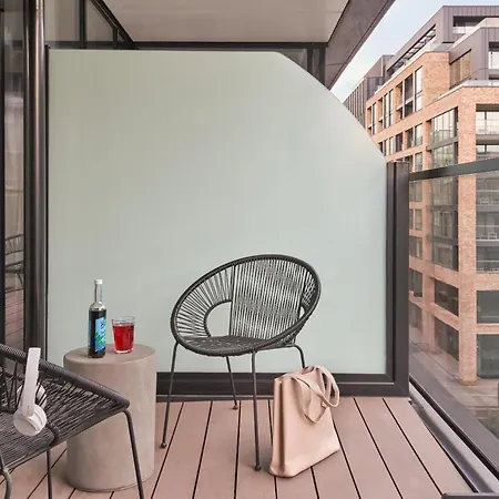 Aparthotel Sonder — Britain Quay