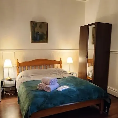Apartment Spacious Victorian Flat