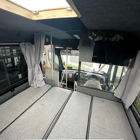 Campingplatz Retro Camper Hire