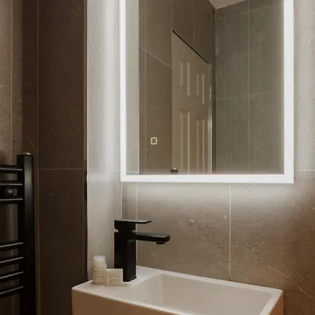 Hotel Sonder The Earl 4*