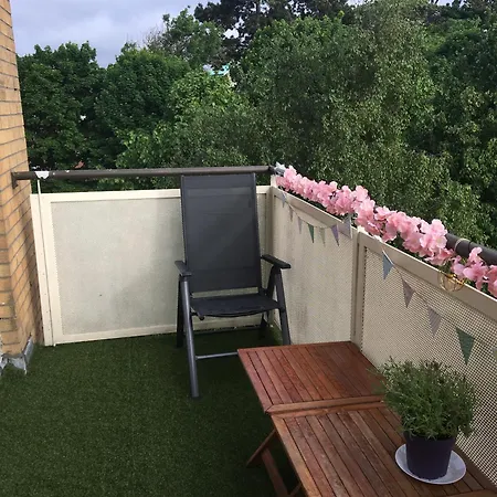 Spacious 3 Bedroom With Parking * Dublin