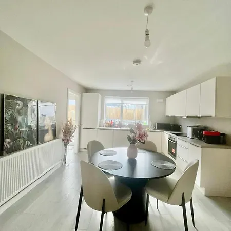 Aderrig Modern Homestay * Dublin