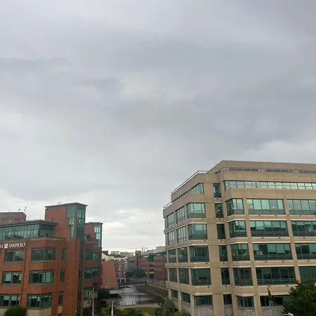 Private In Centre Opposite Connolly Station Privatunterkunft