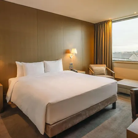 Radisson Blu Royal 4* Dublin