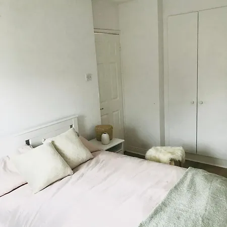 3 Bedroom Renovated Holiday home Dublin