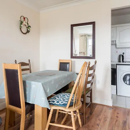 2bd Flat In Heart Of * Dublin