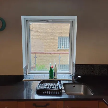 Apartment Excellent Location St Anne's Park 2 Bed/bath Apartment, 5 *