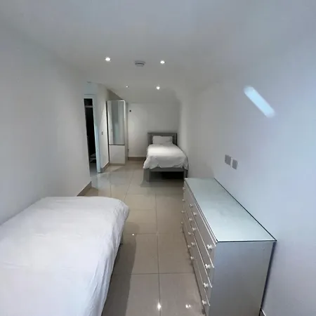 Lovely - Just 15 Mins To Centre Penzion Dublin