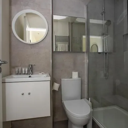 Grand Canal District Apartment