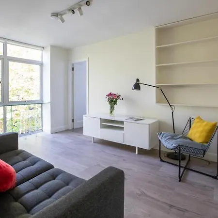Grand Canal District Apartment *