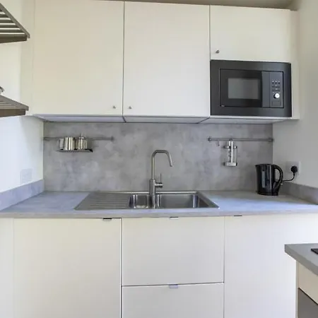 Grand Canal District Apartment Dublin