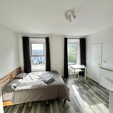 4 Heystesbury Apartment Dublin