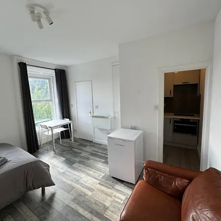 4 Heystesbury Dublin