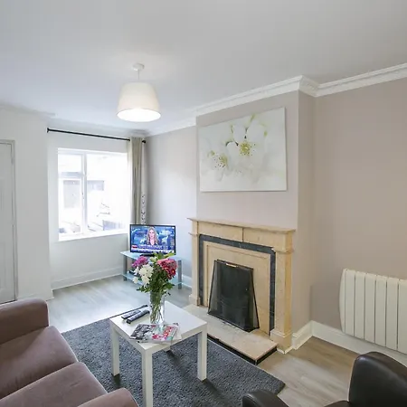 Grand Canal District Apartment
