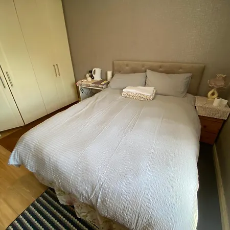 Gasthof Utopia Retreat - Enchanted In Dublin