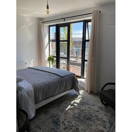 2 Bed City Centre Penthouse With Cathedral Views Apartment Dublin