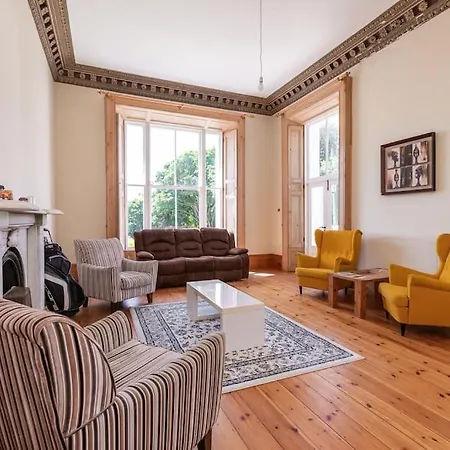 Montebello House Apartamento