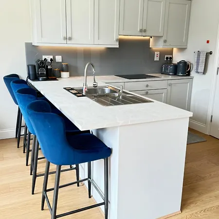 Homestay The Hive - Luxury Ensuite - Full Privacy As Only On The Floor! *