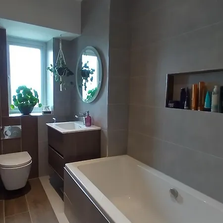Homestay Double Parkview Near Airport