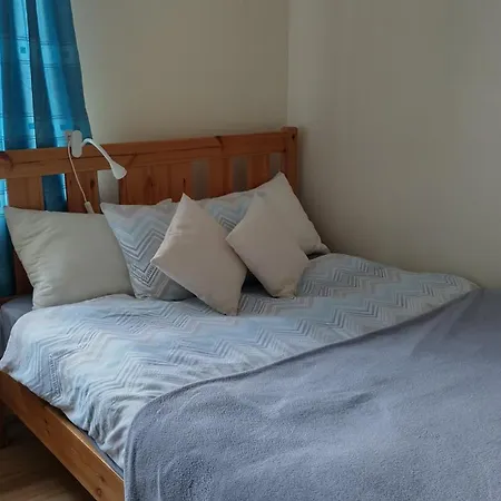 Double Parkview Near Airport Homestay