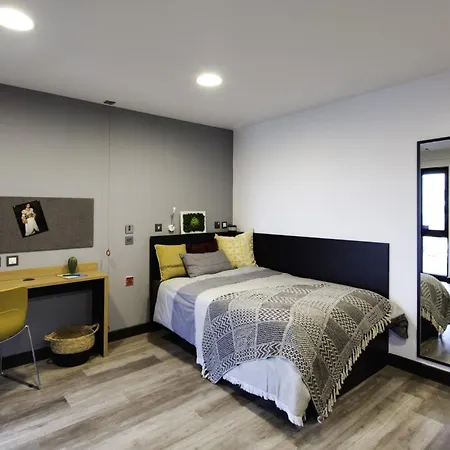 Cosy Ensuite Bedrooms At Aspen House In *