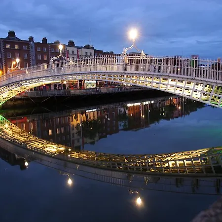 Lägenhet Luxury Apartment, Incredible Views Dublin