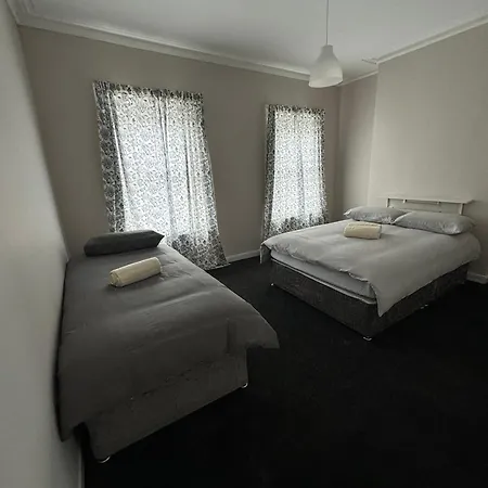 Superb Triple Beside Croke Park - 2 * Dublin