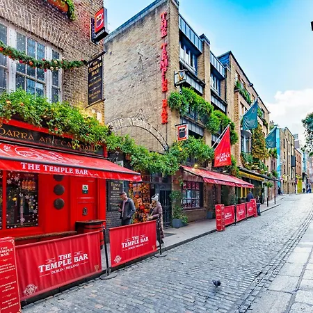 Hyper Centre A Dublin, Chez Charlotte Dublin