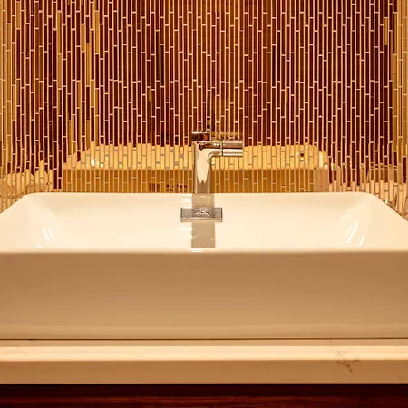Hotel Nyx Christchurch 4*