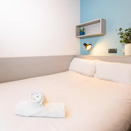 Modern 3 Bedroom And Private Bedrooms At The Loom In Lägenhet Dublin