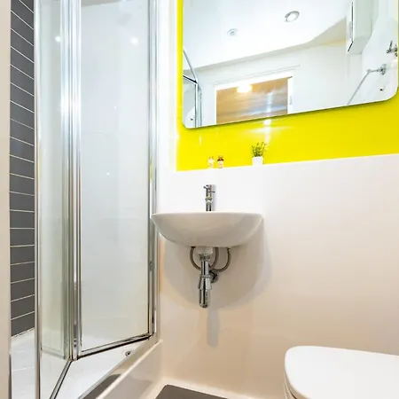 Appartamento Stylish 3 Bedroom And Private Bedrooms At Dorset Point In Centre *