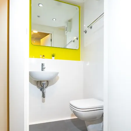 Appartamento Stylish 3 Bedroom And Private Bedrooms At Dorset Point In Centre Dublino