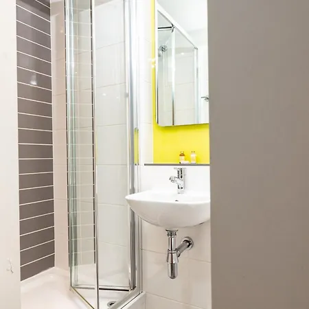 Stylish & Private At Binary Hub In