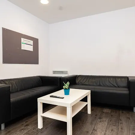 Apartman Stylish & Private At Binary Hub In