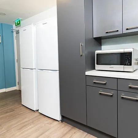 Apartment Chic And Private Bedrooms At Beckett House Near Centre Dublin