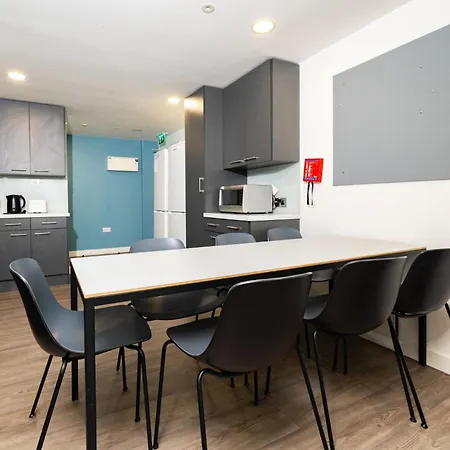 Chic And Private Bedrooms At Beckett House Near Centre Dublin