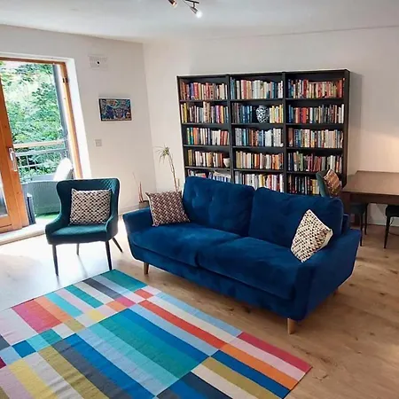 1bd Readers Retreat In Clontarf 10mins To Sea Dublin