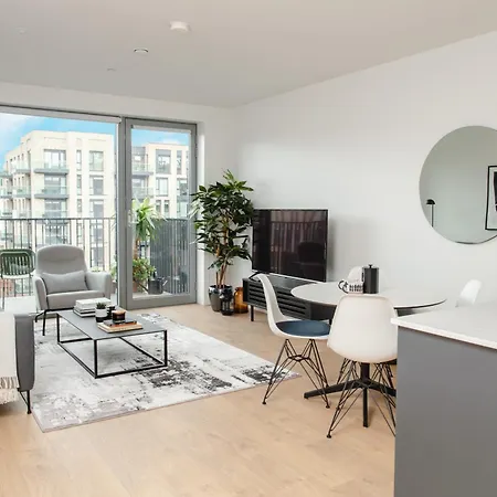 Coopers Cross Apartment