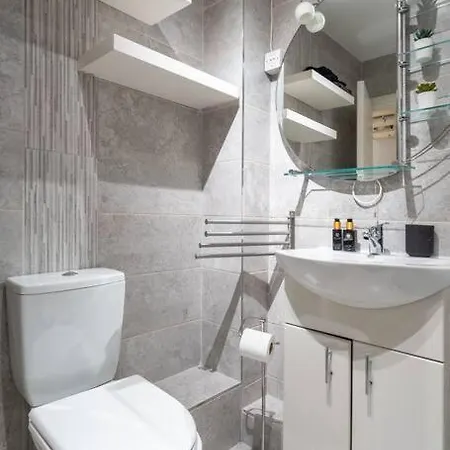 Apartment Inviting 2bd Flat 15 Mins From Heart Of Dublin!
