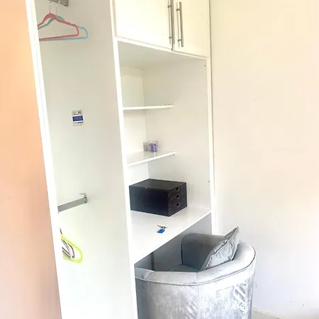 Small Comfy In Family Homestay Dublin
