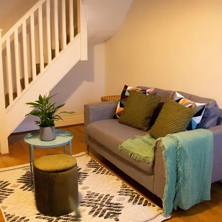 Cosy 2-bedroom In Portobello