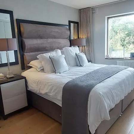 Sophisticated Seafront 3bd Suntrap Landscaped Yard * Dublin