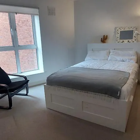Apartamento Spacious 2bd Sleeps 6 - Heart Of Citycentre Dublín