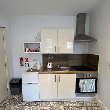 Flat Equipped Apartment *